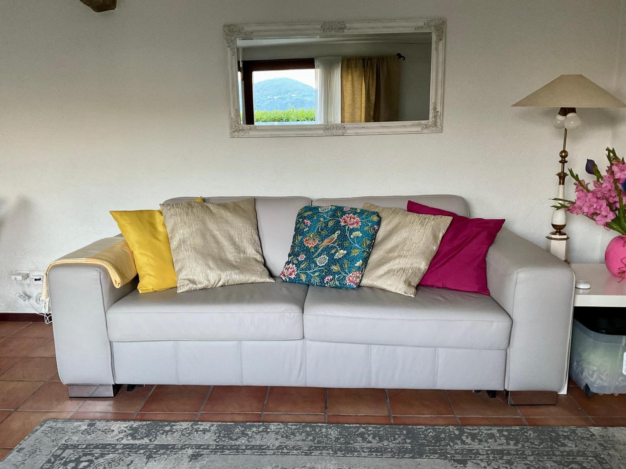 Appartement Beautiful Small With Maggiore View